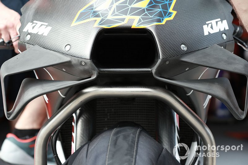 Detalle del carenado de la moto del Red Bull KTM Factory Racing