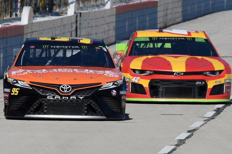 Matt DiBenedetto, Leavine Family Racing, Toyota Camry Procore, Kyle Larson, Chip Ganassi Racing, Chevrolet Camaro McDonald's