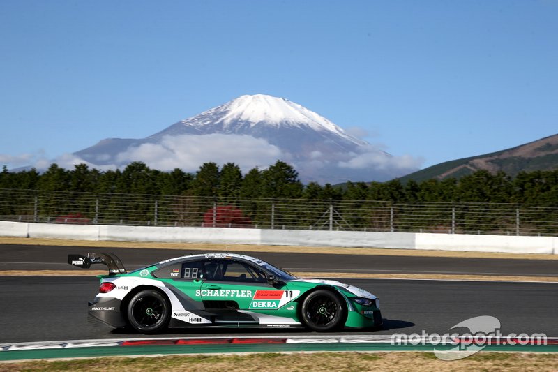 Марко Виттманн за рулем BMW M4 на совместной гонке Super GT и DTM на «Фудзи»