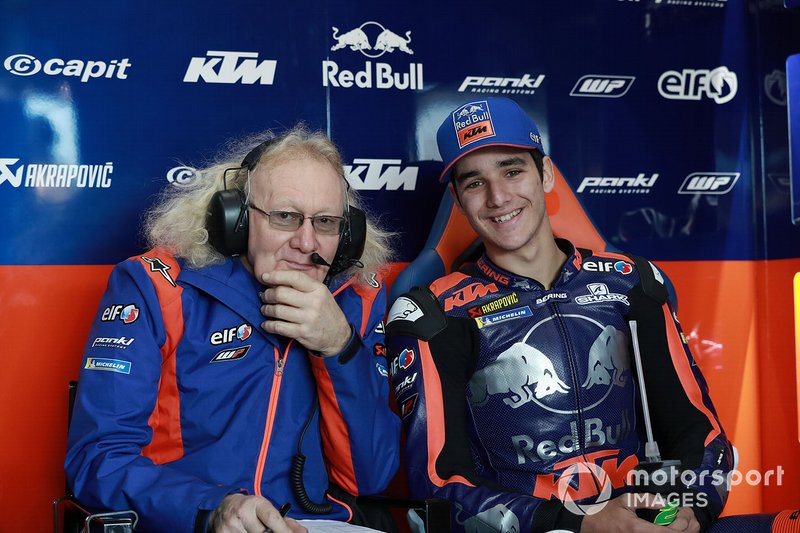 Iker Lecuona, Red Bull KTM Tech 3, mit Guy Coulon