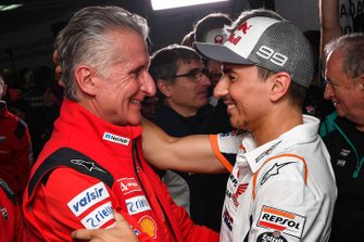 Jorge Lorenzo con Paolo Ciabatti, Ducati Corse Sporting Director