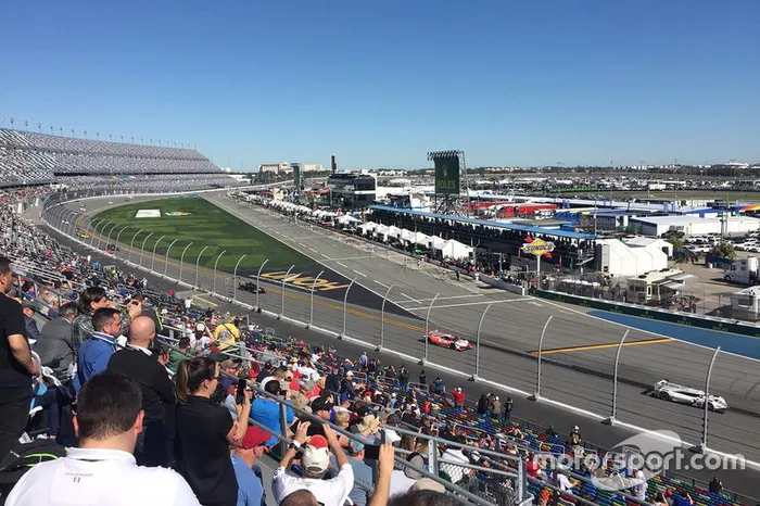 Warm-up lap