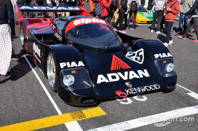 Porsche 962C / ADVAN Alpha NOVA