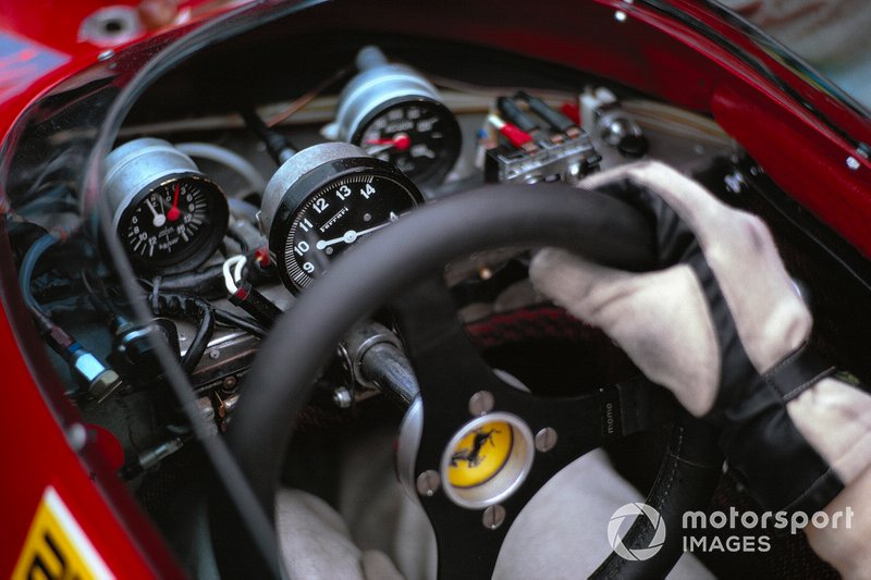 Volante del Ferrari 312B2