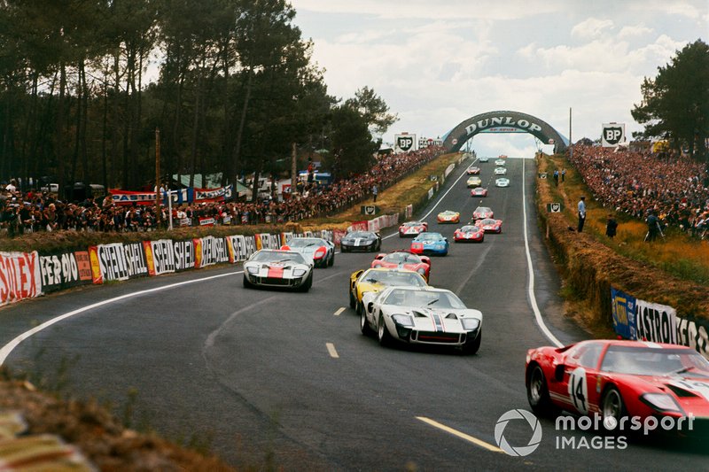 Renn-Action bei den 24h Le Mans 1966