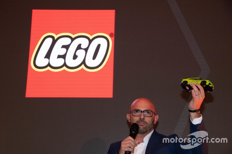 Lamborghini Lego Urus ST-X