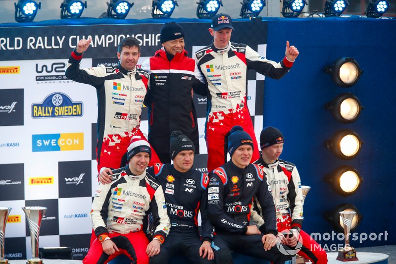 Podio: Il vincitore Elfyn Evans, Scott Martin, Toyota Gazoo Racing WRT Toyota Yaris WRC, secondo posto Ott Tänak, Martin Järveoja, Hyundai Motorsport Hyundai i20 Coupe WRC, terzo posto Kalle Rovanperä, Jonne Halttunen, Toyota Gazoo Racing WRT Toyota Yaris WRC