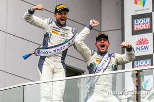 Podio: ganadores #7 Bentley Team M-Sport Bentley Continental GT3: Jules Gounon, Maxime Soulet
