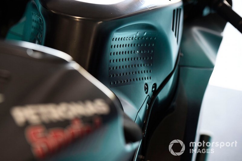 Деталь мотоцикла команды SIC Racing Team на этапе Moto2 в Валенсии