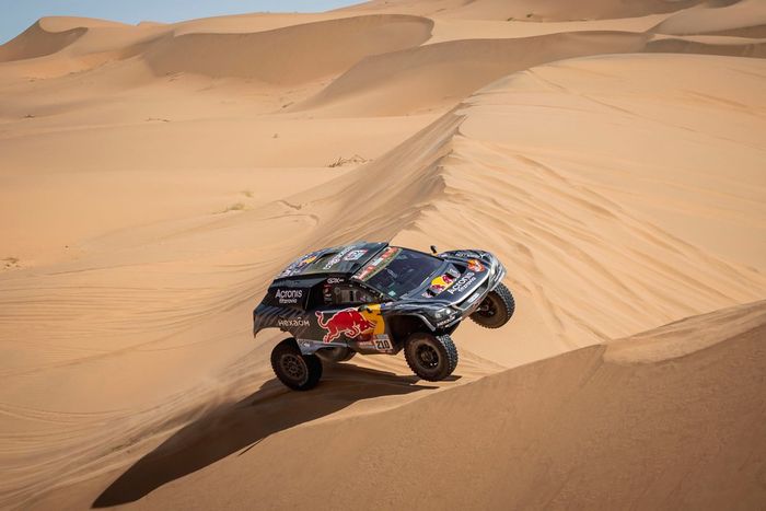 #210 Karman / Hexaom Peugeot: Cyril Despres, Taye Perry