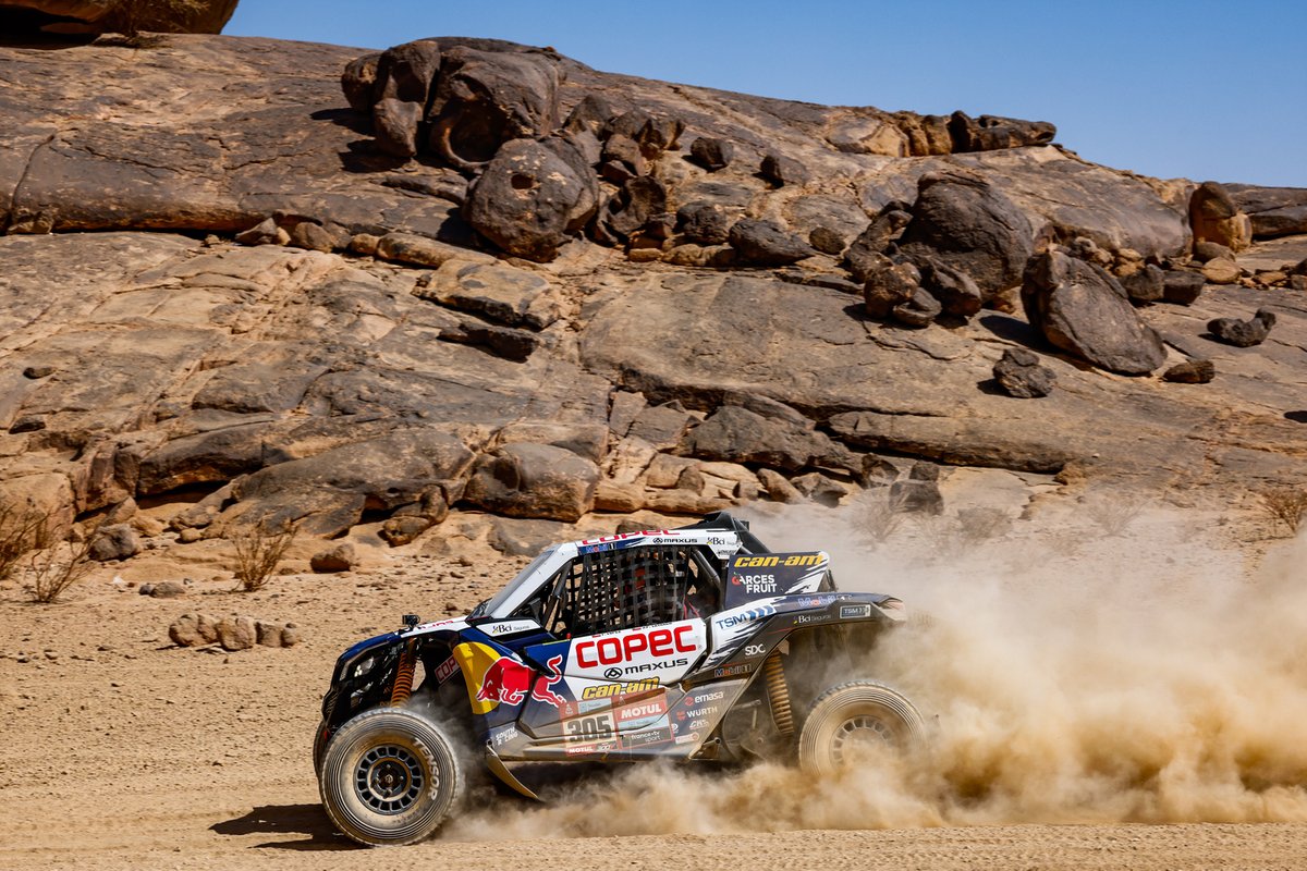 #305 EKS - South Racing: Francisco Lopez Contardo, Juan Pablo Latrach Vinagre
