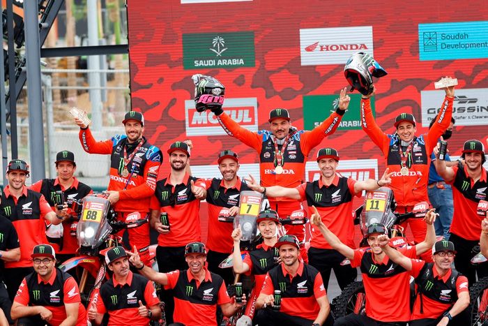 #88 Monster Energy Honda Team 2022: Joan Barreda Bort, #7 Monster Energy Honda Team 2022: Pablo Quintanilla, #11 Monster Energy Honda Team 2022: Jose Ignacio Cornejo Florimo