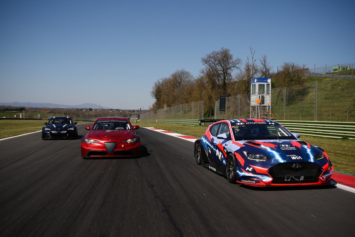 Cupra eRacer, Alfa Romeo Giulia ETCR, Hyundai Veloster N ETCR