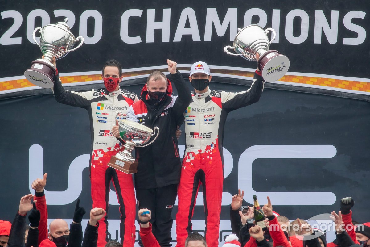 Podio: Sébastien Ogier, Julien Ingrassia, Toyota Gazoo Racing WRT Toyota Yaris WRC, Tommi Makinen, Toyota Gazoo Racing