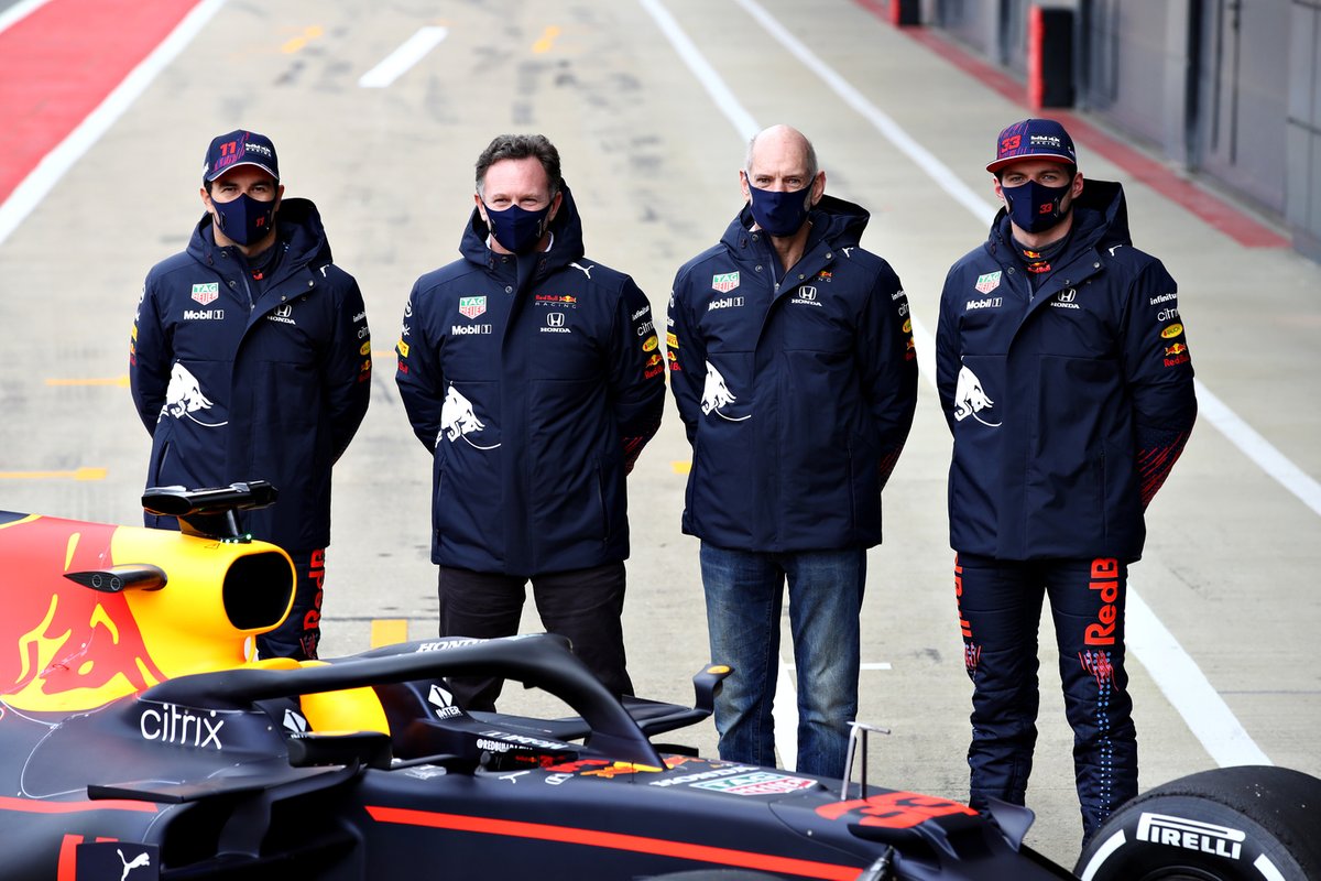 Sergio Perez, Red Bull Racing, Red Bull Racing Team Principal Christian Horner, Adrian Newey, Direttore tecnico del Red Bull Racing, Max Verstappen, Red Bull Racing