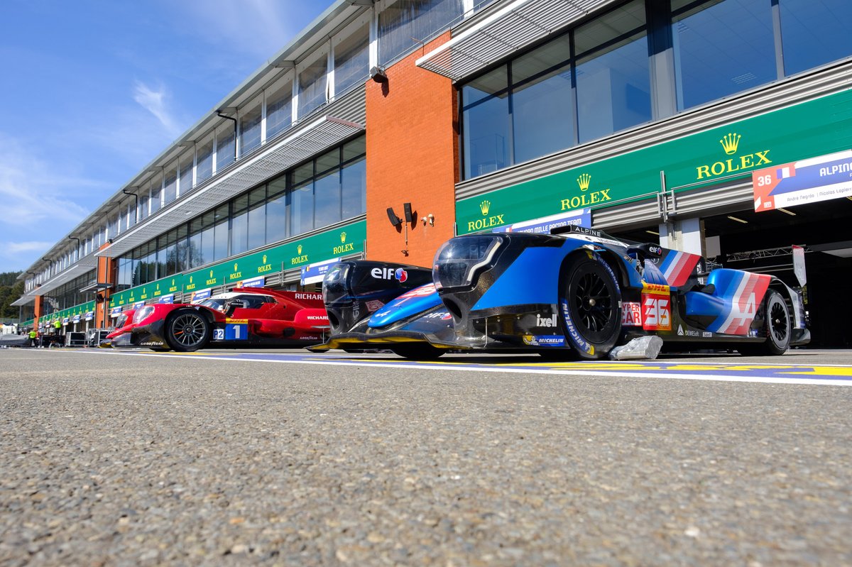 #36 Alpine Elf Matmut Alpine A480 - Gibson: André Negrão, Nicolas Lapierre, Matthieu Vaxiviere
