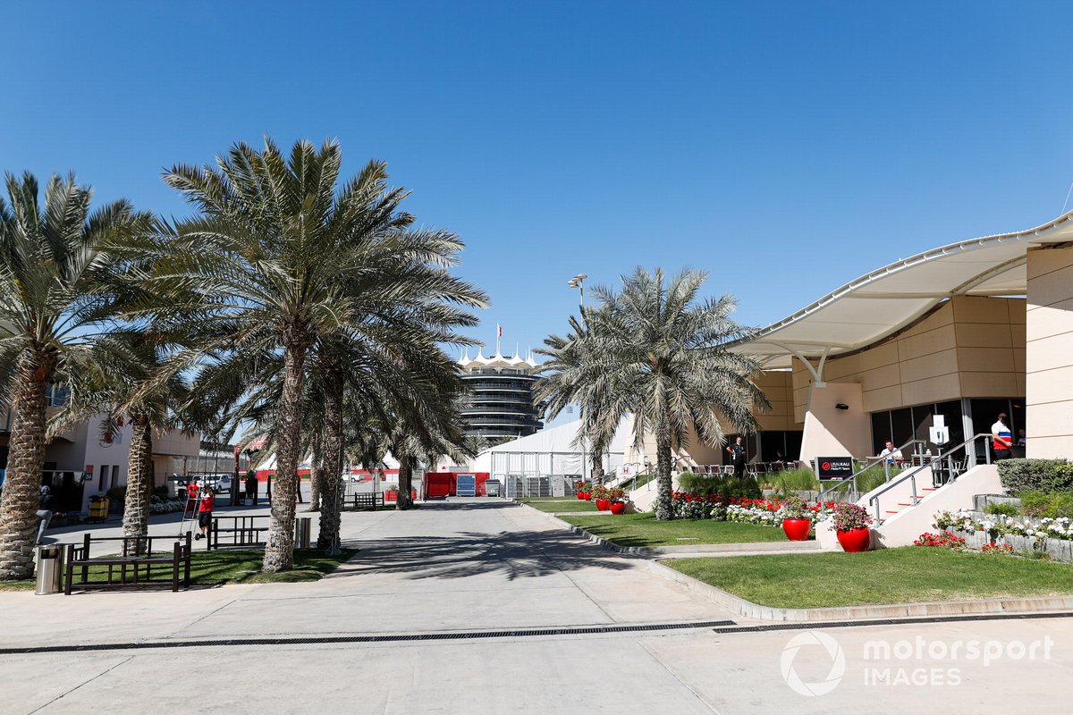 Una vista del paddock