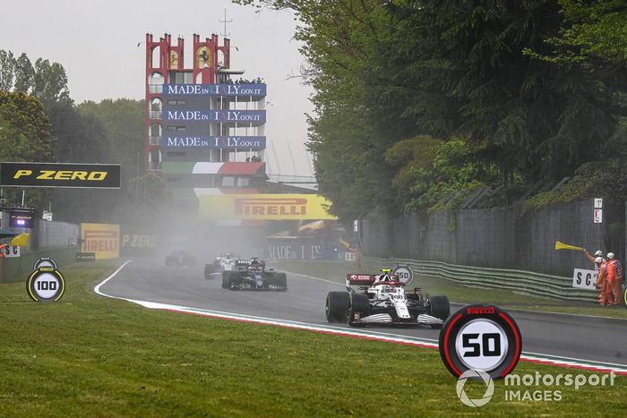 Antonio Giovinazzi, Alfa Romeo Racing C41, Yuki Tsunoda, AlphaTauri AT02