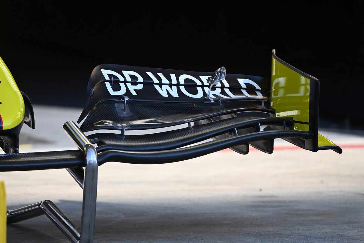 Renault R.S.20: Frontflügel
