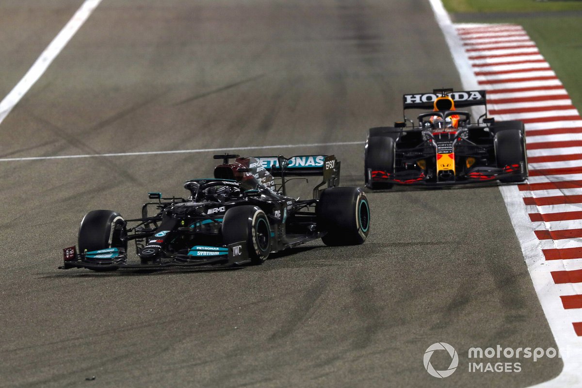 Lewis Hamilton, Mercedes W12 Max Verstappen, Red Bull Racing RB16B