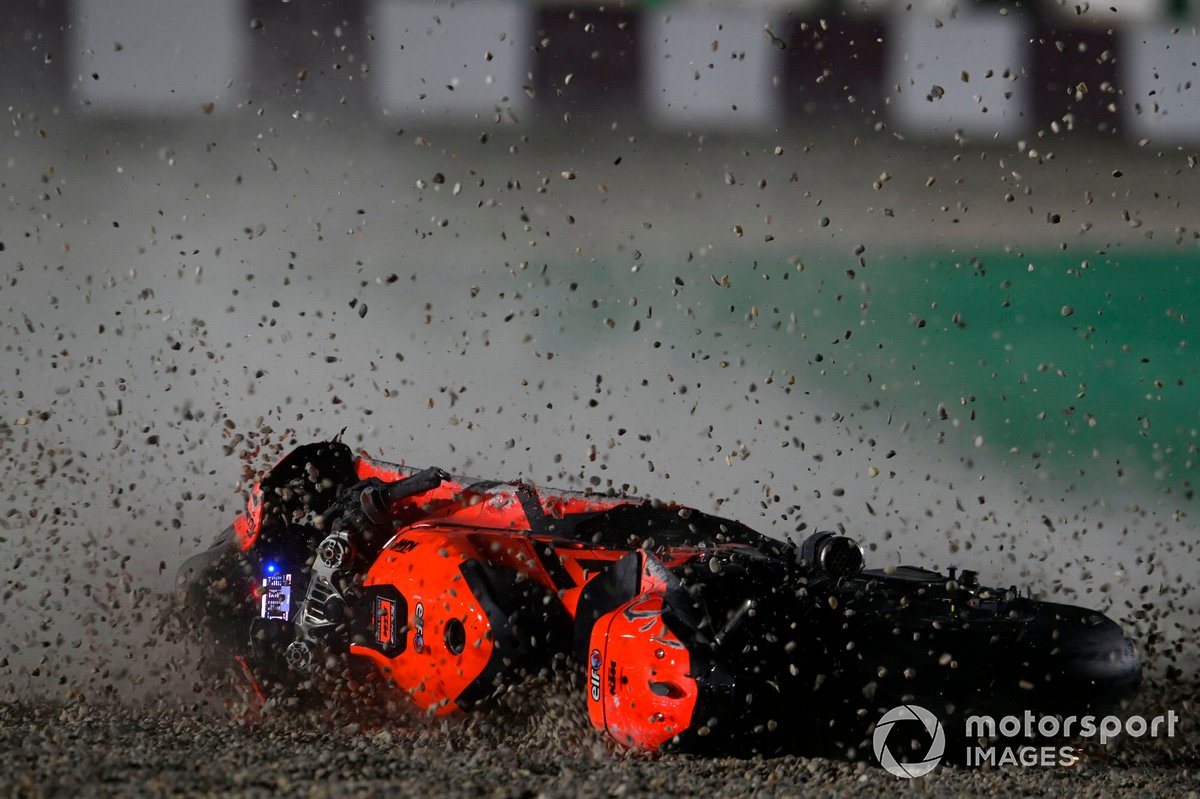 Caída de Danilo Petrucci, KTM Tech3