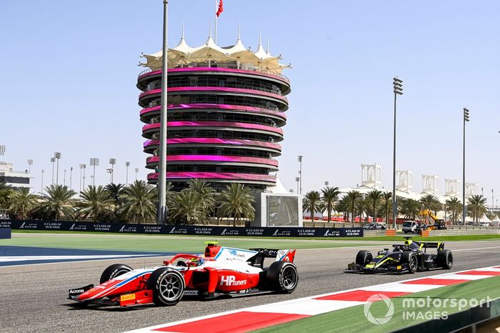 Oscar Piastri, Prema Racing y Dan Ticktum, Carlin 