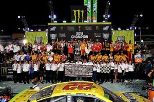 Joey Logano, Team Penske, Ford Fusion Shell Pennzoil celebrates his Championship