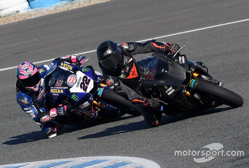 Lewis Hamilton teste la Yamaha Superbike