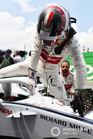 Charles Leclerc, Alfa Romeo Sauber C37 on the grid 