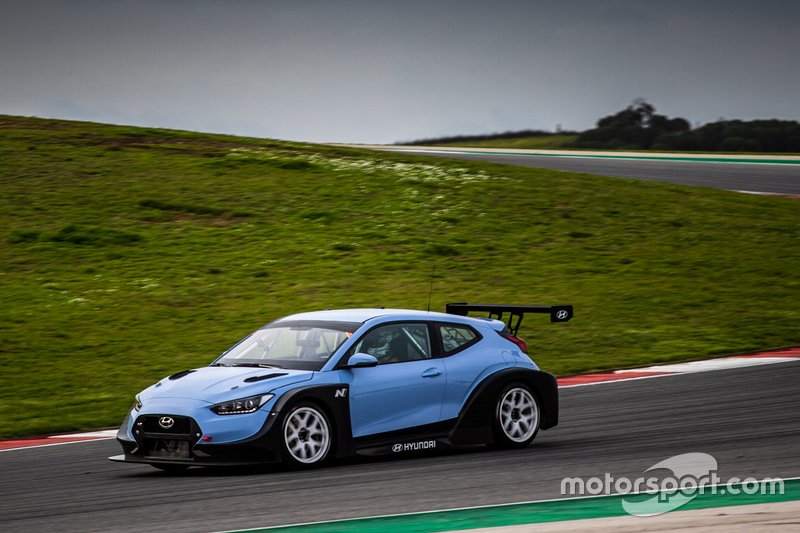 Hyundai Veloster N TCR
