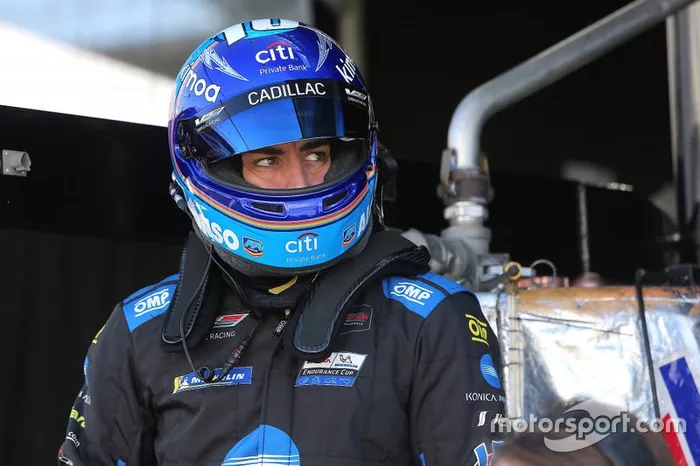 #10 Konica Minolta Cadillac DPi-V.R. Cadillac DPi, DPi: Fernando Alonso