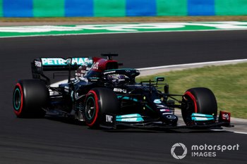 Hamilton voor Verstappen in laatste training GP van Hongarije 