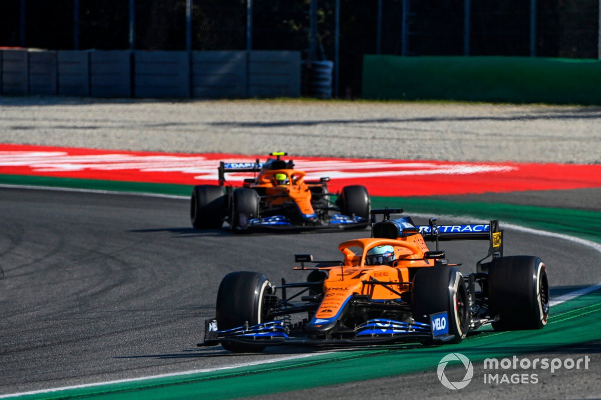 Daniel Ricciardo, McLaren MCL35M, Lando Norris, McLaren MCL35M