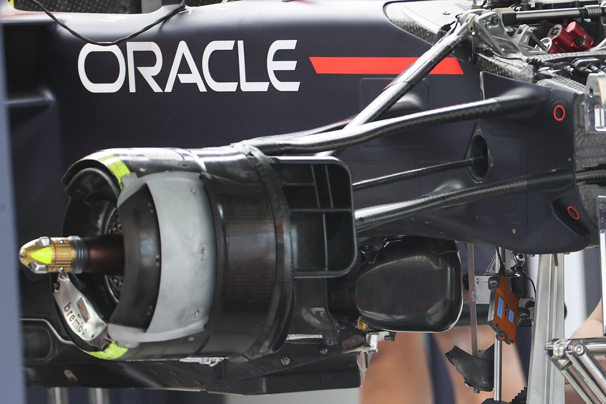 Red Bull RB16B: Vorderrad-Aufhängung mit Bremse