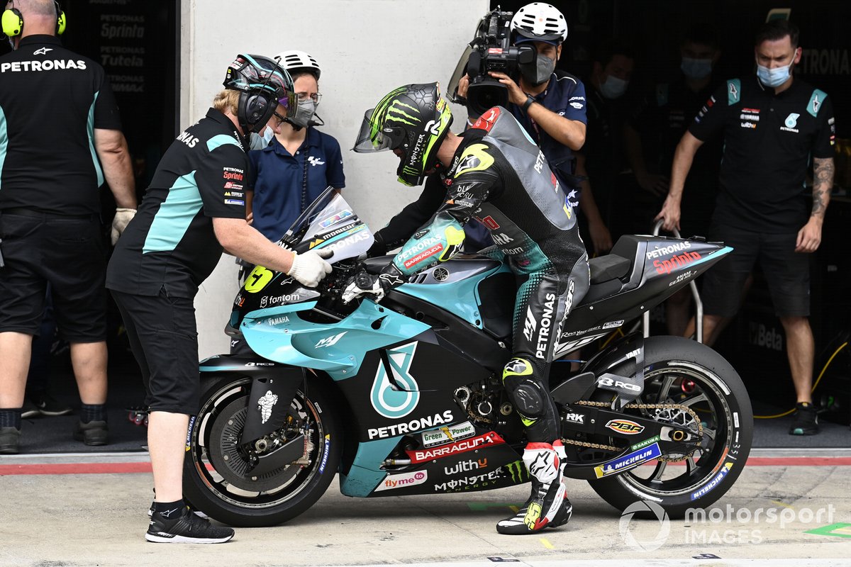 Cal Crutchlow, Petronas Yamaha SRT