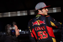 (L to R): Carlos Sainz, with his son Carlos Sainz Jr., Scuderia Toro Rosso