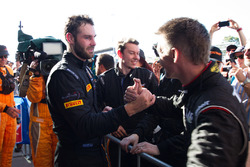 Il vincitore della gara Shane van Gisbergen, Tekno Autosports