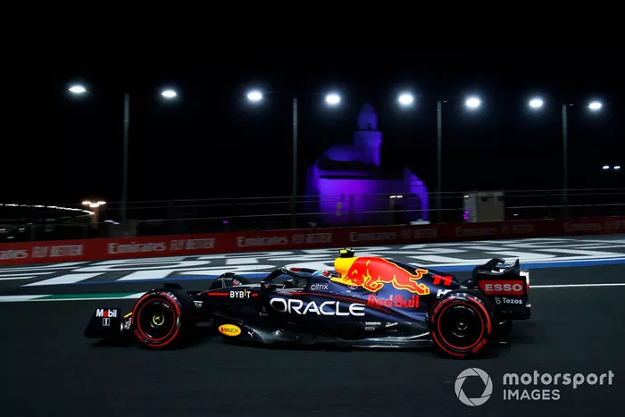 Sergio Pérez, Red Bull Racing RB18