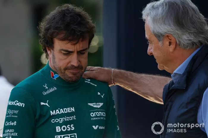Fernando Alonso, Aston Martin Racing, Carlos Sainz Sr