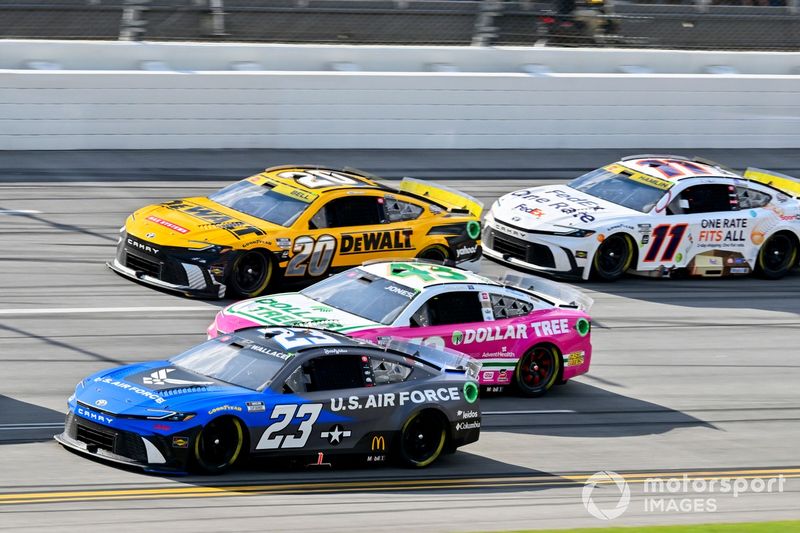 Bubba Wallace, 23XI Racing, U.S. Air Force Toyota Camry and Christopher Bell, Joe Gibbs Racing, DEWALT Toyota Camry