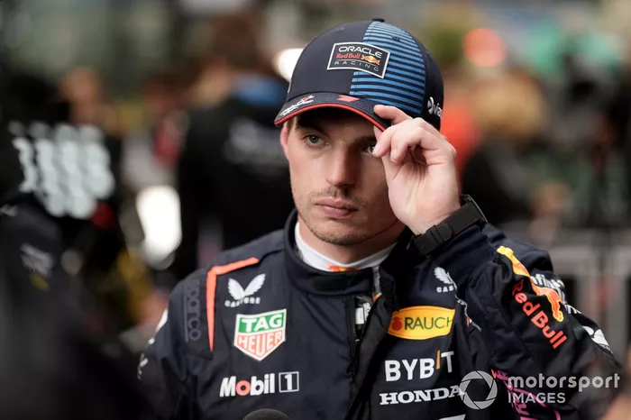 Max Verstappen, Red Bull Racing, habla con los medios de comunicación
