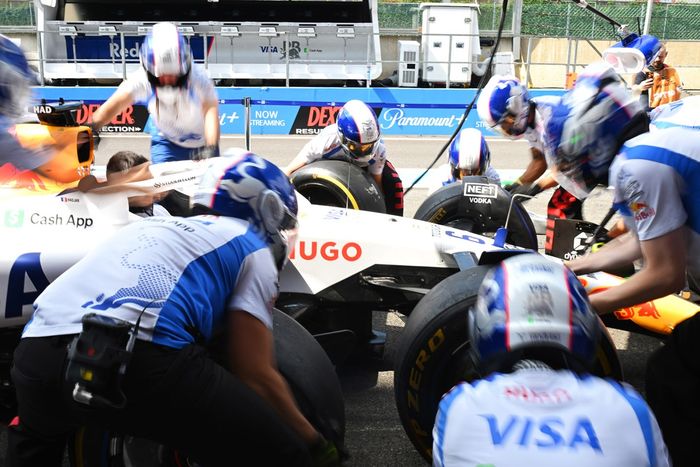 Racing Bulls Team pit stop practice