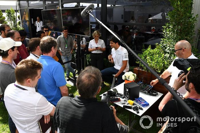 Carlos Sainz Jr., McLaren