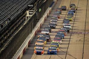 Start zum Toyota 500 in Darlington: Ryan Preece, JTG Daugherty Racing, Chevrolet Camaro, führt