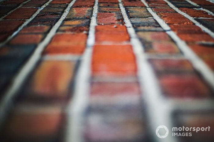 La yarda de ladrillos (Yard of bricks) de Indianápolis