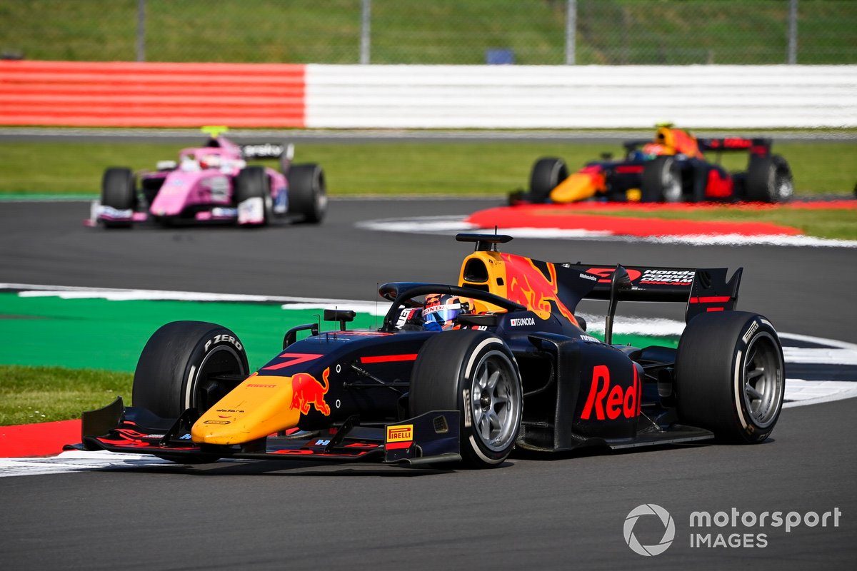 Yuki Tsunoda, Carlin
