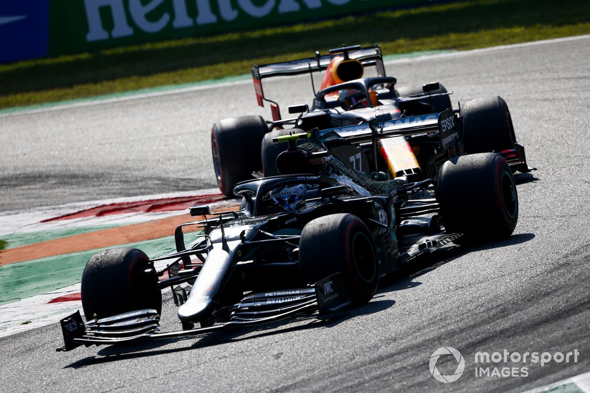 Valtteri Bottas, Mercedes F1 W11, Max Verstappen, Red Bull Racing RB16