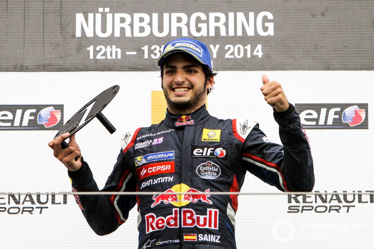 Race winner Carlos Sainz jr., Dams