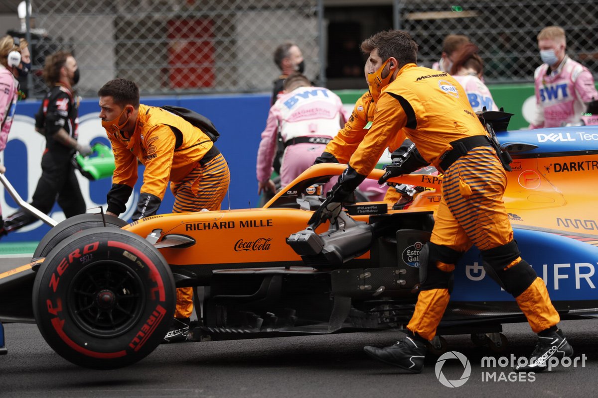 Carlos Sainz Jr., McLaren MCL35