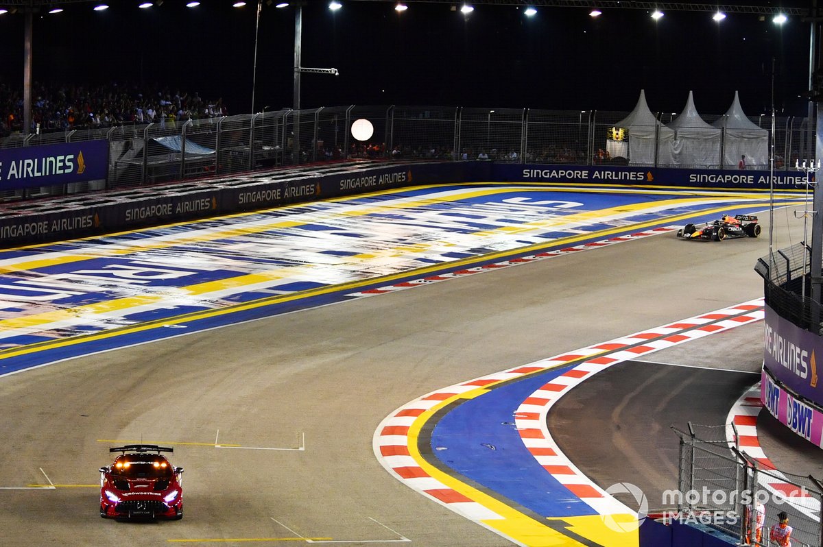 La Safety Car Sergio Perez, Red Bull Racing RB18